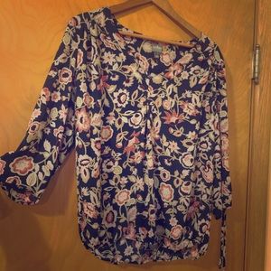 New York & Company Floral Shirt Size M